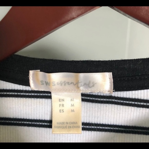 Black and white striped long sleeve - Picture 2 of 2